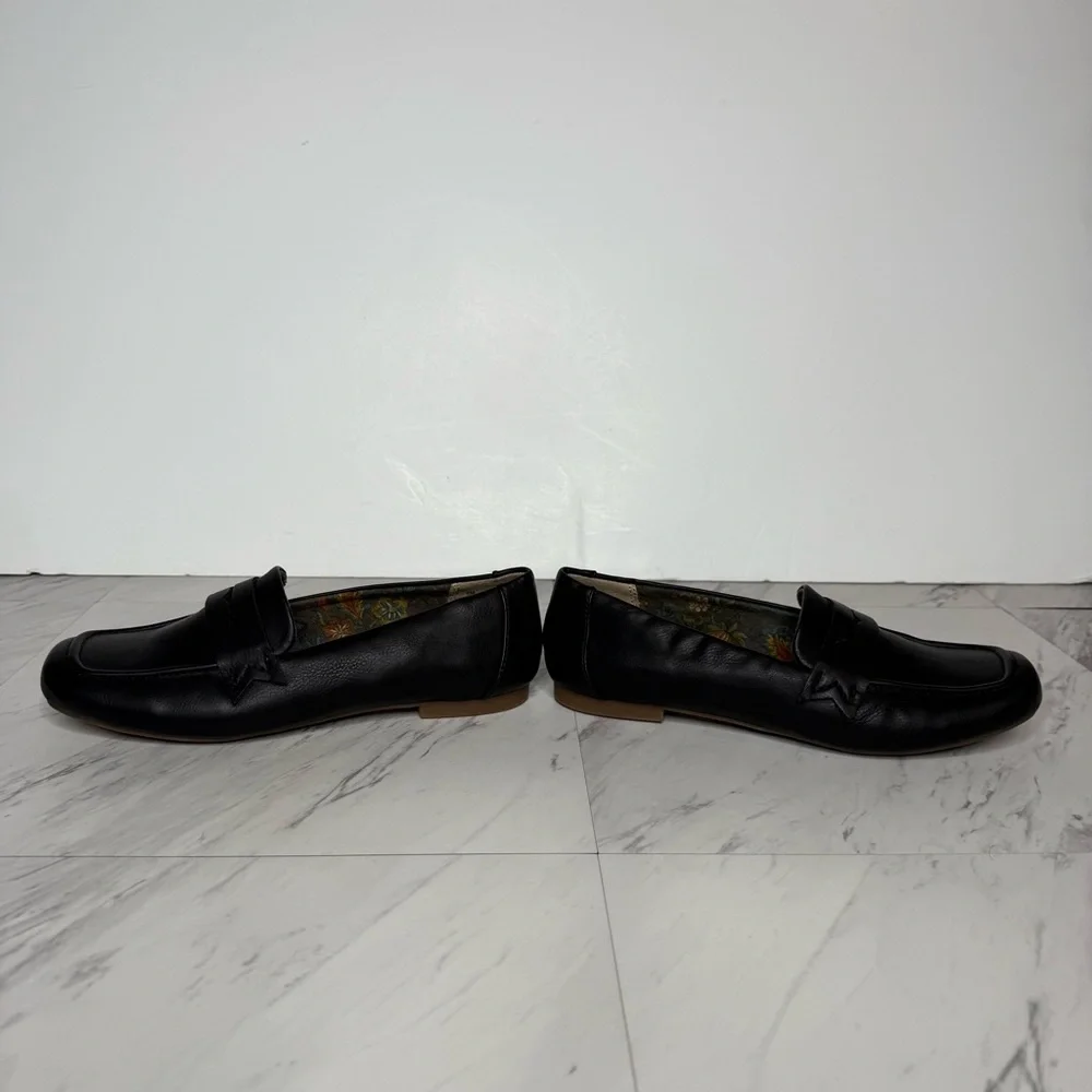 Korks Posie Black Penny Loafer 6M
